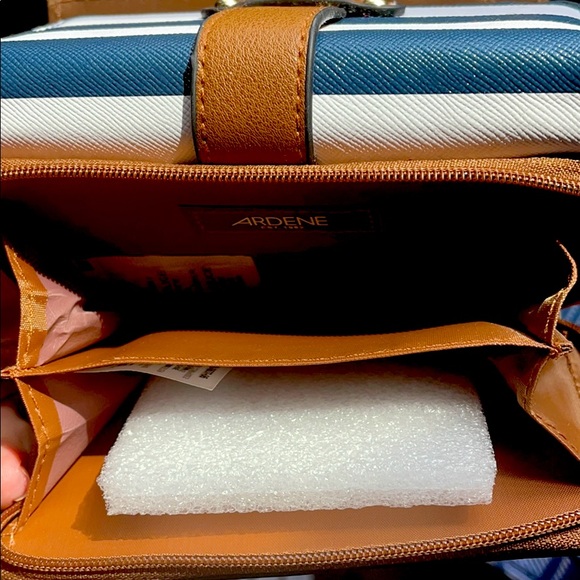 Wallet - Picture 5 of 5